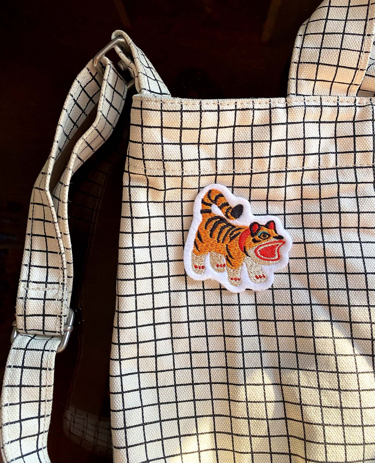 Paper Tiger (Hariko No Tora) - Embroidered Patch